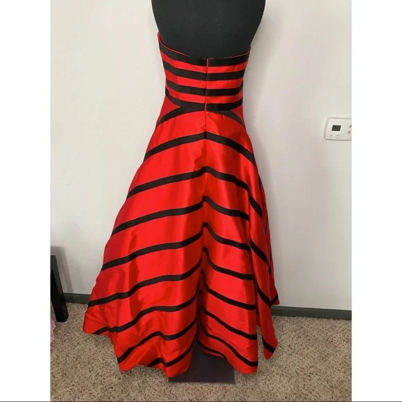 NWT Johnathan Kayne Ballgown - Picture 4 of 7